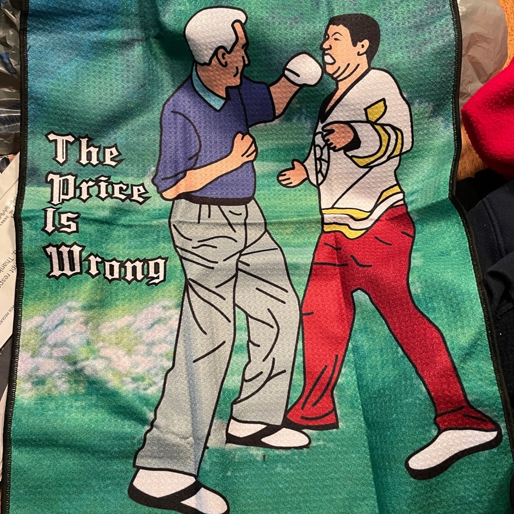 The Price is Wrong   Happy Gilmore golf towel 23 inches x 15.5 inches NWOT